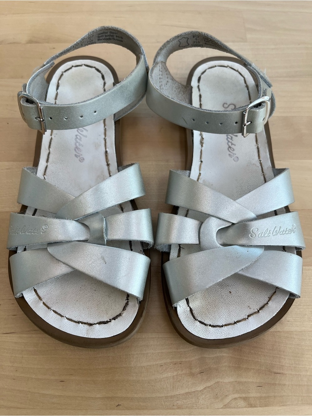 Saltwater sandals, girls size 1